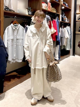 「LOWRYS FARM（ローリーズファーム）のステンレスフープチョーカー 127295（チョーカー、ゴールド系）」を使った、みきてぃ24さん（レディース・158cm）の春コーディネート