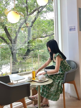 「Apple（-）のアイテム（アナログ腕時計）」を使った、Namiさん（レディース・163cm）の夏コーディネート