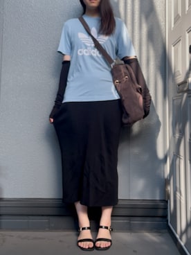 「adidas Originals（アディダスオリジナルス）のアイテム（Tシャツ/カットソー、ブルー系）」を使った、annさん（レディース・165cm）の夏コーディネート