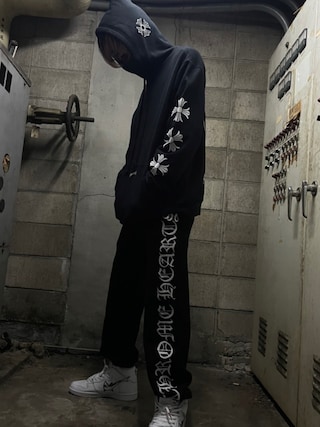 クロムハーツ　4T スウェットパンツ　着画有り 1668855281_320.jpg