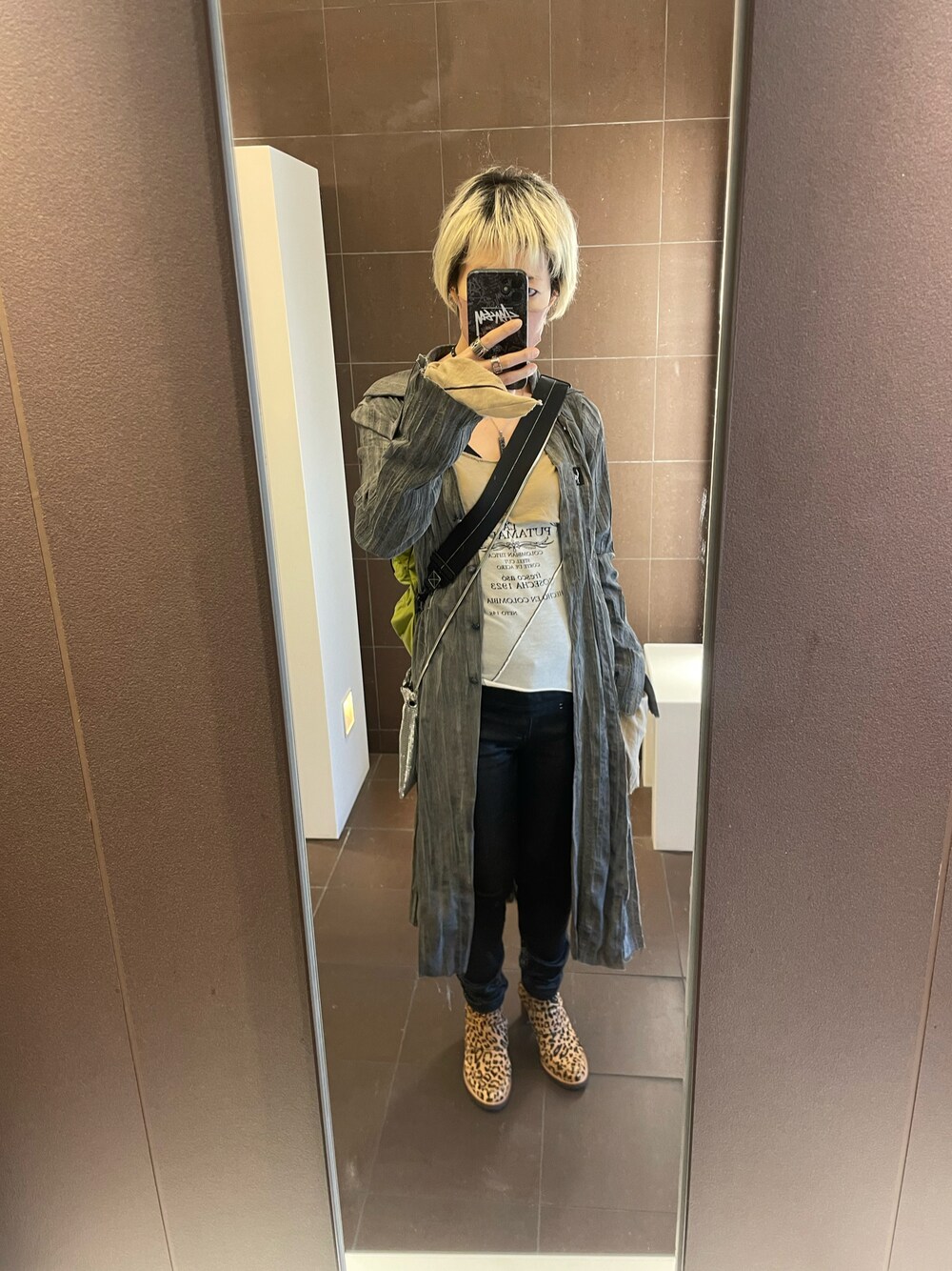 14th Addictionのタンクトップを使った人気ファッション
