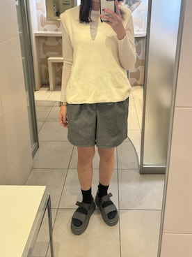「UGG（アグ）のアイテム（シューズ）」を使った、りさるるさん（レディース・168cm）の秋コーディネート