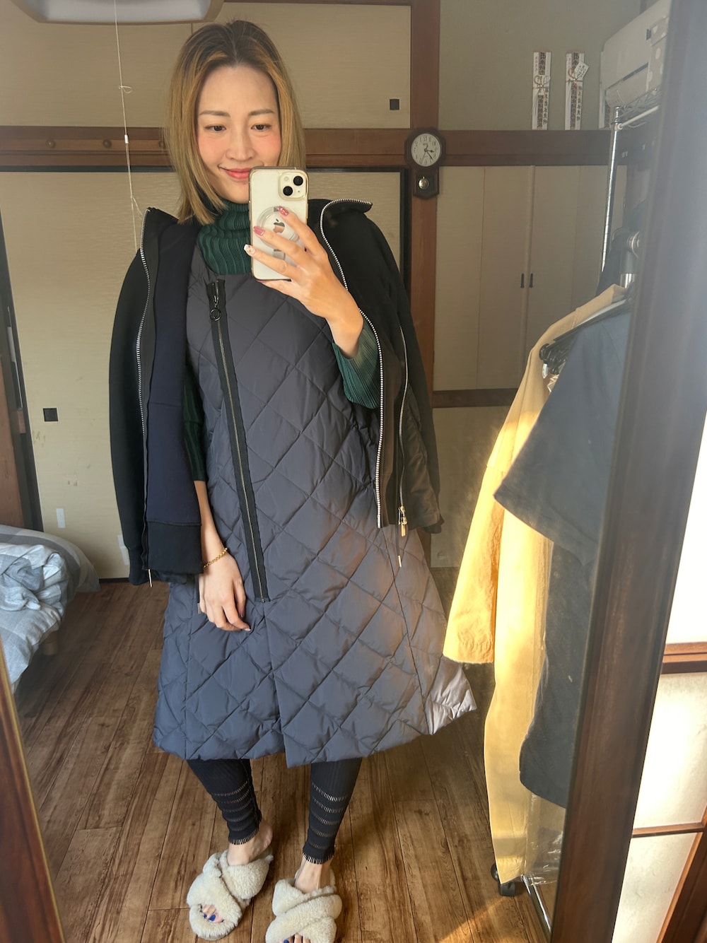 「LANVINのアイテム（ワンピース/ドレス、グレー系）」を使った、yoyoさん（レディース・168cm）の秋コーディネートの1枚目の写真