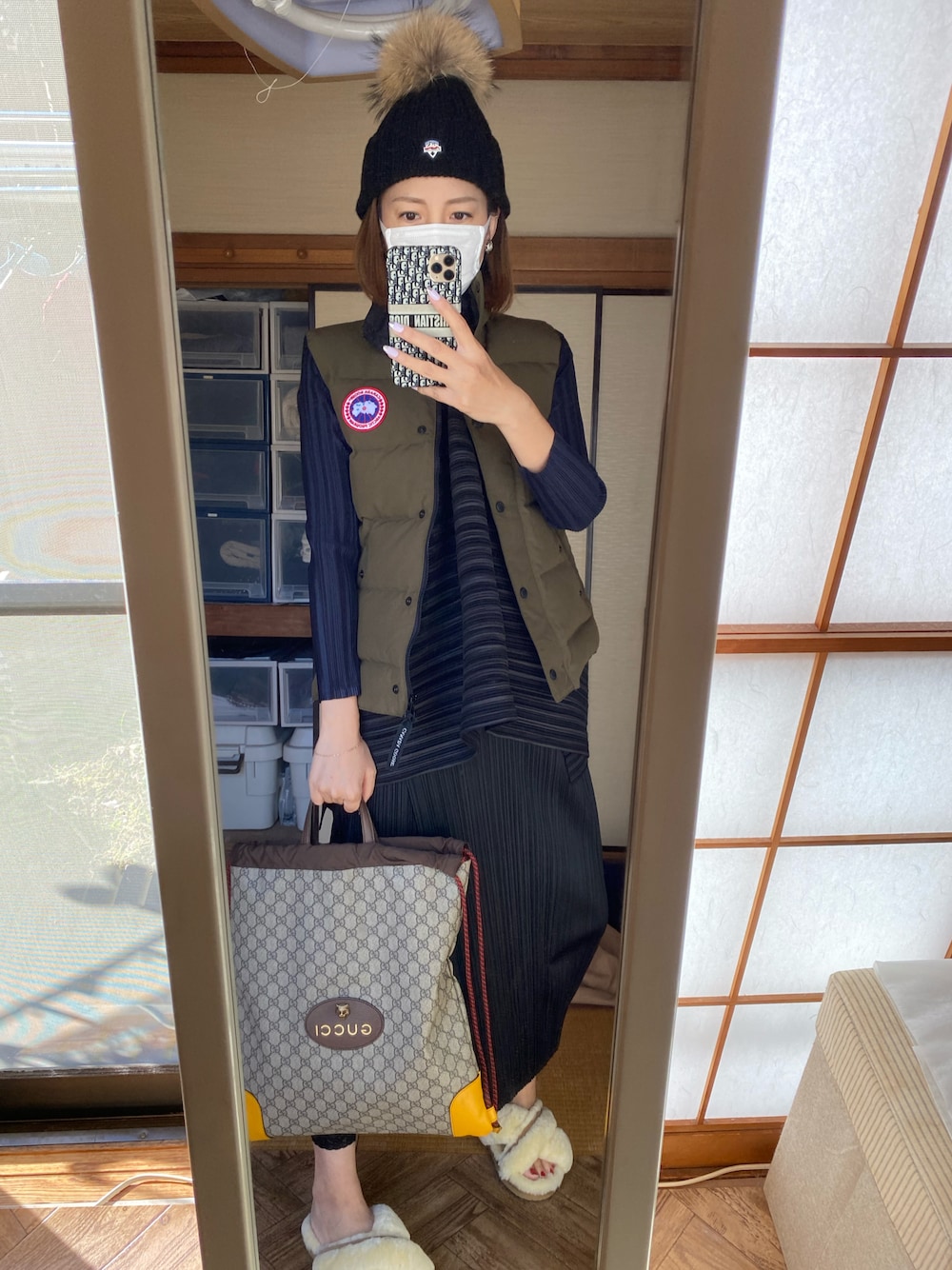 「GUCCIのアイテム（ショルダーバッグ、ブラウン系）」を使った、yoyoさん（レディース・168cm）の秋コーディネートの1枚目の写真