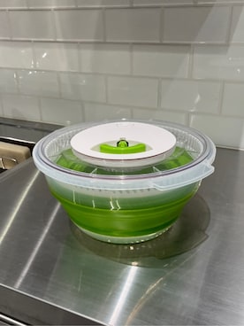 「212 KITCHEN STORE（トゥワントゥキッチンストア）のFelio たためるサラダスピナー（キッチンツール、その他）」を使った、えびちゃんさん（レディース）の春コーディネート