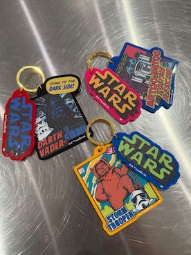 「212 KITCHEN STORE（トゥワントゥキッチンストア）のカラーアクリルキーホルダー R2-D2 コミック ＜STAR WARS スター・ウォーズ ＞（その他雑貨、その他）」を使った、えびちゃんさん（レディース）の春コーディネート