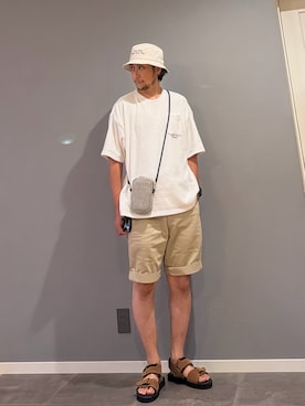 「アイテム（ボディバッグ/ウエストポーチ、ベージュ系）」を使った、BT4.0さん（メンズ・172cm）の夏コーディネート