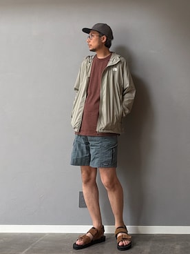 THE NORTH FACEのナイロンジャケット（グレー系）を使った人気