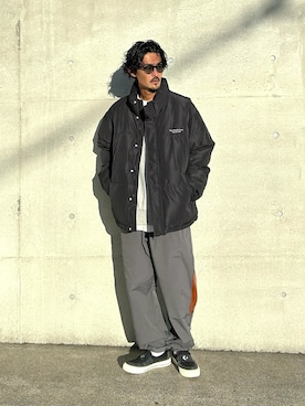 「アイテム（スニーカー）」を使った、takuya.sさん（メンズ・171cm）の冬コーディネート