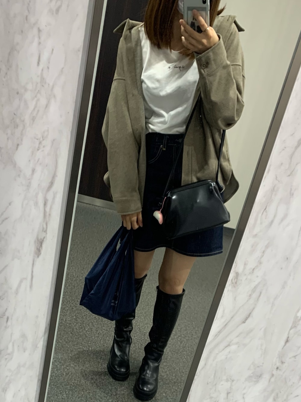 「秋服、カジュアルコーデ、ロングブーツ」｜「GRLのタンクソールロングブーツ（ブーツ、ブラック系）」を使った、 YUMIさん（レディース・160cm）の秋コーディネートの1枚目の写真