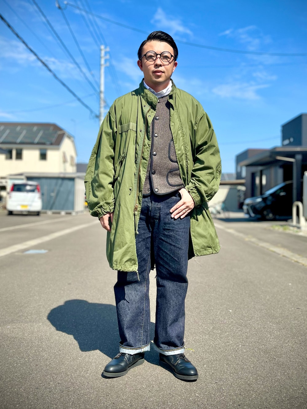 「ミリタリー、M-65、モッズパーカー、モッズコート、ベスト、ブラウンズビーチ、ブラウンズビーチジャケット、ポストマンシューズ、Redwing、tcb jeans」｜「M-65 fishtail parkaのアイテム（ミリタリージャケット、グリーン系）」を使った、古着チャンネル by ケントさん（メンズ・165cm）の秋コーディネートの1枚目の写真