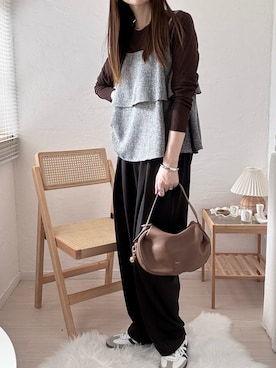 「BONLECILL（ボンルシール）の【マシンウォッシャブル / イージーケア / 全方向ストレッチ】キレイージータックパンツ／ポンチスラックス（スラックス、ブラック系）」を使った、ももたさん（レディース・169cm）の春コーディネート