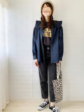 「襟付きトップス」｜「アイテム（デニムジャケット）」を使った、ももたさん（レディース・170cm）の秋コーディネート