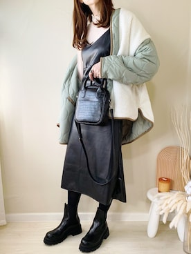 「レザースカート」｜「アイテム（ノーカラージャケット）」を使った、ももたさん（レディース・170cm）の秋コーディネート