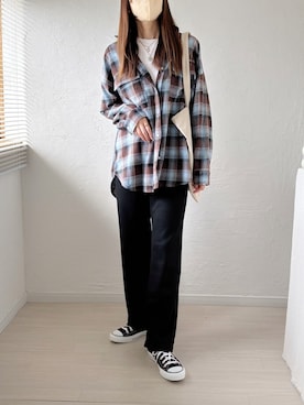 「アイテム（Tシャツ/カットソー）」を使った、ももたさん（レディース・169cm）の秋コーディネート