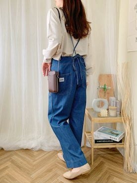 「Lee（リー）のアイテム（サロペット/オーバーオール）」を使った、ももたさん（レディース・169cm）の春コーディネート