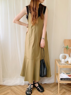 「menue（メヌエ）のレディース グルカフラットサンダル（サンダル）」を使った、ももたさん（レディース・169cm）の夏コーディネート