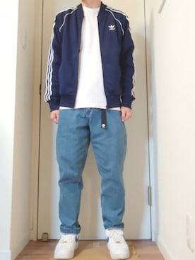 「白スニーカー」|「NIKE(ナイキ)のアイテム」を使った、ろびーさん(メンズ・165cm)の秋コーディネート