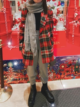 「今日のコーデ」｜「アイテム（パンツ、シルバー系）」を使った、楓子さん（レディース・156cm）の冬コーディネート