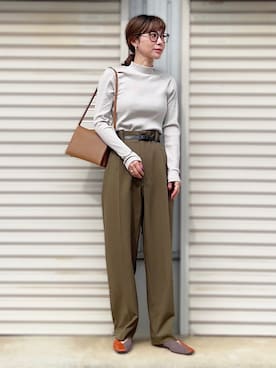 「CLANE（クラネ）のアイテム（ショルダーバッグ）」を使った、KAŃAさん（レディース・157cm）の秋コーディネート