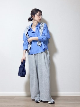 「アイテム（スウェットパンツ）」を使った、KAŃAさん（レディース・157cm）の秋コーディネート