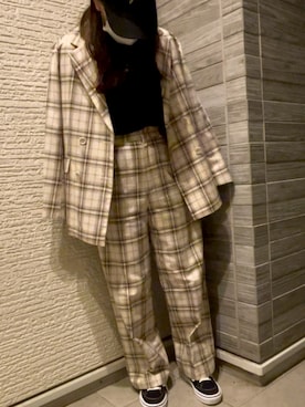 「PAGEBOY（ページボーイ）のアイテム（セットアップ）」を使った、akaneさん（レディース・161cm）の秋コーディネート