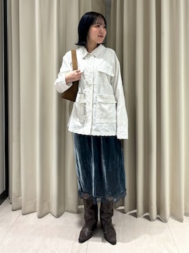 「KBF（ケイビーエフ）のバテンレースストライプシャツ（シャツ/ブラウス、ホワイト系）」を使った、ユウリさん（レディース・158cm）の秋コーディネート