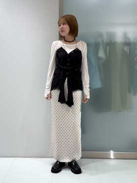 「SENSE OF PLACE by URBAN RESEARCH（センスオブプレイスバイアーバンリサーチ）のUネックピスネームシアートップ（Tシャツ/カットソー、ホワイト系）」を使った、ユウリさん（レディース・158cm）の春コーディネート