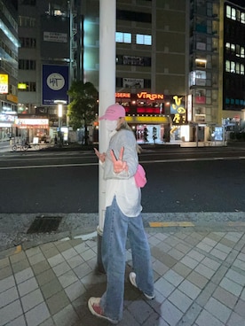 「H&M（エイチ・アンド・エム）のアイテム（シャツ/ブラウス、ホワイト系）」を使った、ハンナさん（レディース・170cm）の春コーディネート