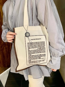 「THEATRE PRODUCTS（シアタープロダクツ）のアイテム（トートバッグ）」を使った、アンダープラウ AEON釧路店さん（レディース・150cm）の春コーディネート
