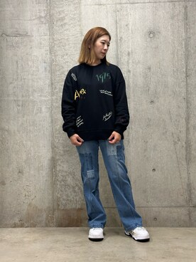 「AVIREX（アヴィレックス）の《直営店限定》HAND LIKE EMBROIDERY SWEAT/ハンドライク刺繍スウェット（スウェット、ブラック系）」を使った、Mizukiさん（レディース・158cm）の秋コーディネート