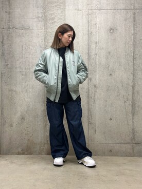 「AVIREX（アヴィレックス）のSIGNATURE LOGO MA-1/シグネチャーロゴMA-1（MA-1、グリーン系）」を使った、Mizukiさん（レディース・158cm）の秋コーディネート