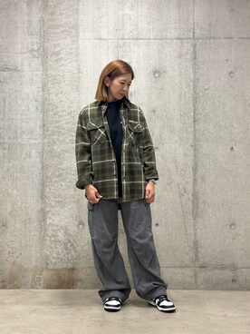 「AVIREX（アヴィレックス）のLONGSLEEVE CHECK EMB SHIRT USAF / ロングスリーブ チェック エンブロイダリー シャツ USAF / AVIREX / アヴィレックス（シャツ/ブラウス、グリーン系）」を使った、Mizukiさん（レディース・158cm）の夏コーディネート