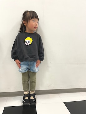 「アイテム（レギンス/スパッツ、グリーン系）」を使った、あみおさん（キッズ・100cm）の冬コーディネート