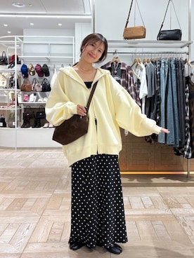 「LOWRYS FARM（ローリーズファーム）のストレッチサテンスカート　 290120（スカート）」を使った、kazuponさん（レディース・153cm・30代）の秋コーディネート