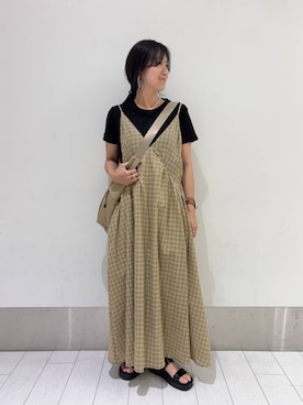 「LOWRYS FARM（ローリーズファーム）のマルチポケットショルダーＢＡＧ 1000269（ショルダーバッグ、ベージュ系）」を使った、kazuponさん（レディース・153cm）の夏コーディネート