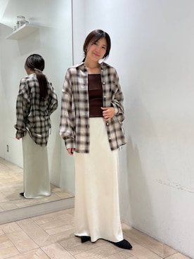 「LOWRYS FARM（ローリーズファーム）のストレッチサテンスカート　 290120（スカート、ホワイト系）」を使った、kazuponさん（レディース・153cm）の春コーディネート