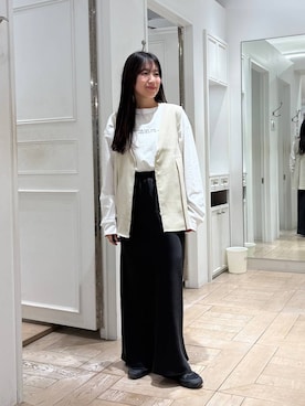 「LOWRYS FARM（ローリーズファーム）のストレッチサテンスカート　 290120（スカート、ブラック系）」を使った、kazuponさん（レディース・153cm）の春コーディネート