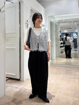 「LOWRYS FARM（ローリーズファーム）のラインストーンプルオーバーＳＳ 1045217（Tシャツ/カットソー、ホワイト系）」を使った、kazuponさん（レディース・153cm）の夏コーディネート