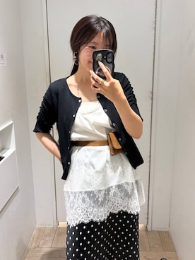 「LOWRYS FARM（ローリーズファーム）のストレッチサテンスカート　 290120（スカート、ブラック系）」を使った、kazuponさん（レディース・153cm）の春コーディネート
