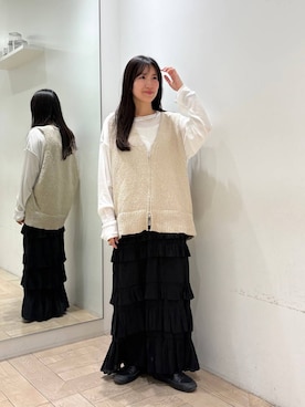 「LOWRYS FARM（ローリーズファーム）のインヒールスニーカー　578723（スニーカー、ブラック系）」を使った、kazuponさん（レディース・153cm）の春コーディネート