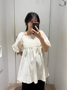 「LOWRYS FARM（ローリーズファーム）のストレッチサテンイージーパンツ  639649（その他パンツ、ブラック系）」を使った、kazuponさん（レディース・153cm）の春コーディネート