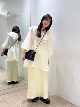 「LOWRYS FARM（ローリーズファーム）のストレッチサテンスカート　 290120（スカート、イエロー系）」を使った、kazuponさん（レディース・153cm）の春コーディネート