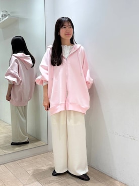 「LOWRYS FARM（ローリーズファーム）のＢＩＧＺＩＰフーディ　 452864（パーカー、ピンク系）」を使った、kazuponさん（レディース・153cm）の春コーディネート