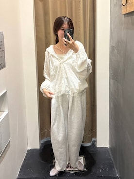 「LOWRYS FARM（ローリーズファーム）のカットイージーコクーンパンツ　292362（スウェットパンツ、グレー系）」を使った、kazuponさん（レディース・153cm）の夏コーディネート