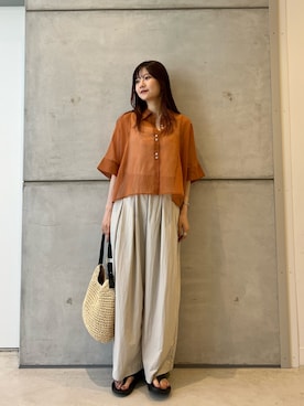「URBAN RESEARCH（アーバンリサーチ）のハーフスリーブシアーショートシャツ（シャツ/ブラウス、ブラウン系）」を使った、yamakanaさん（レディース・163cm）の春コーディネート