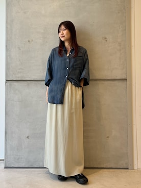 「URBAN RESEARCH（アーバンリサーチ）のキュプラギャザーIラインスカート（スカート、ベージュ系）」を使った、yamakanaさん（レディース・163cm）の夏コーディネート