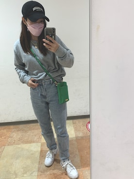「NIKE（ナイキ）の《セットアップ対応商品》ナイキ スポーツウェア  ユニセックス  メンズ フレンチ テリー スウェット クルー / Nike Sportswear Club Men's French Terry Crew＜S-2XL 展開＞（スウェット）」を使った、r.kwmrさん（レディース・155cm）の春コーディネート