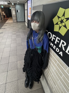 「古着女子」｜「アイテム（ジャージ）」を使った、宗川さん（レディース・159cm）の秋コーディネート