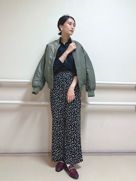 「ビットローファー」｜「アイテム（ブルゾン）」を使った、fujiさん（レディース・162cm）の秋コーディネート